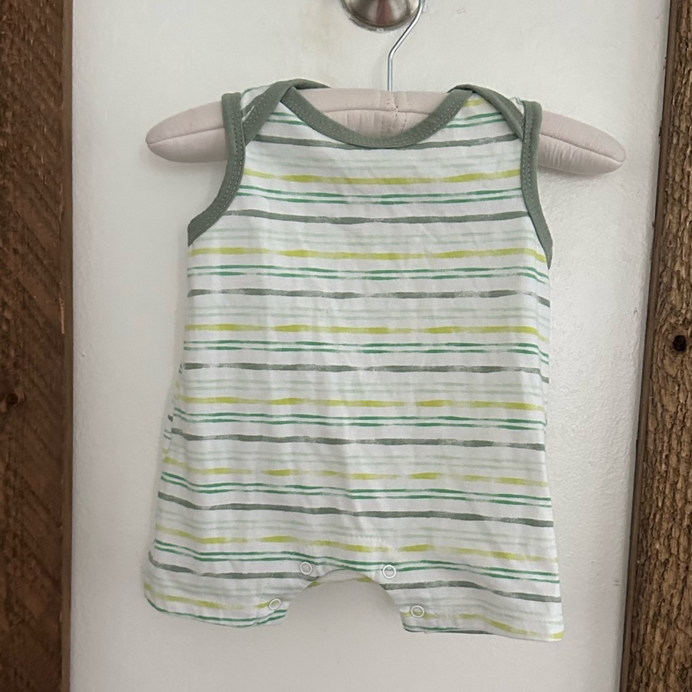 Kyle & Deena Baby Boy Striped Romper 0-3M
Guc